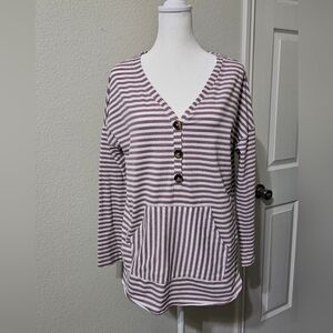 Long Sleeve V Neck Top